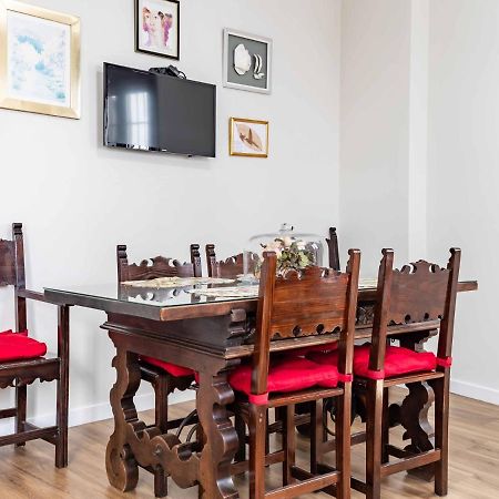 2 Bedrooms 2 Bathrooms - Triana- セビリア エクステリア 写真